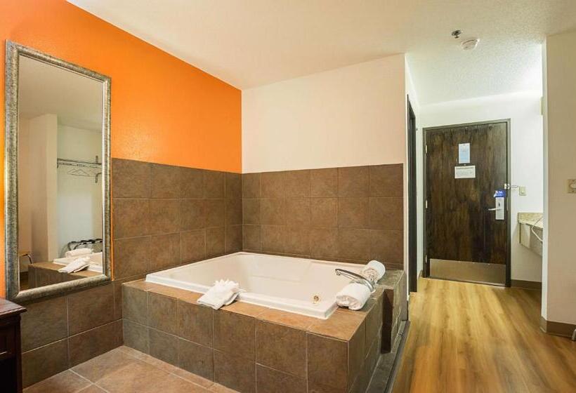 Стандартный Номер Кровать Кинг, Motel 6 Waterloo, Ia   Crossroads Mall   Cedar Falls