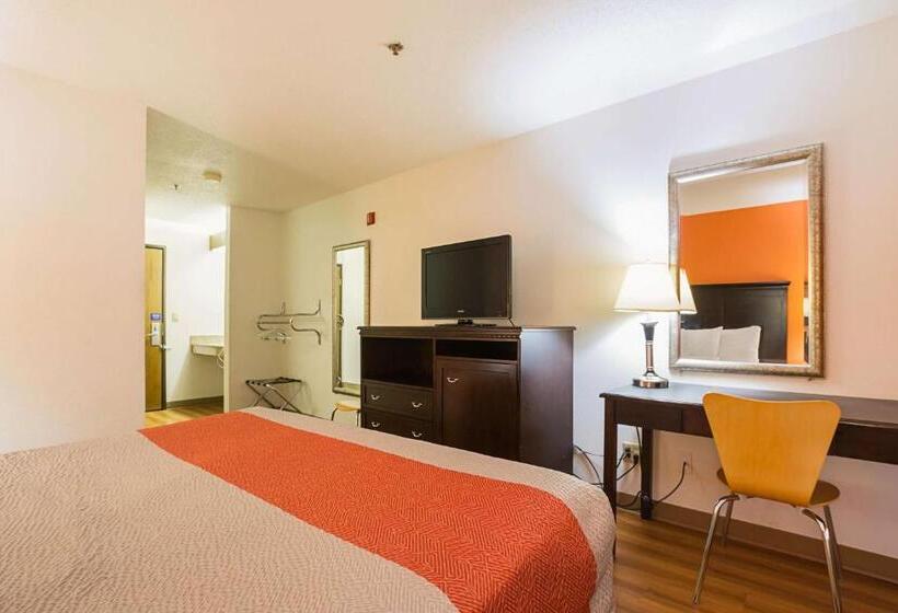 Стандартный Номер Кровать Кинг, Motel 6 Waterloo, Ia   Crossroads Mall   Cedar Falls