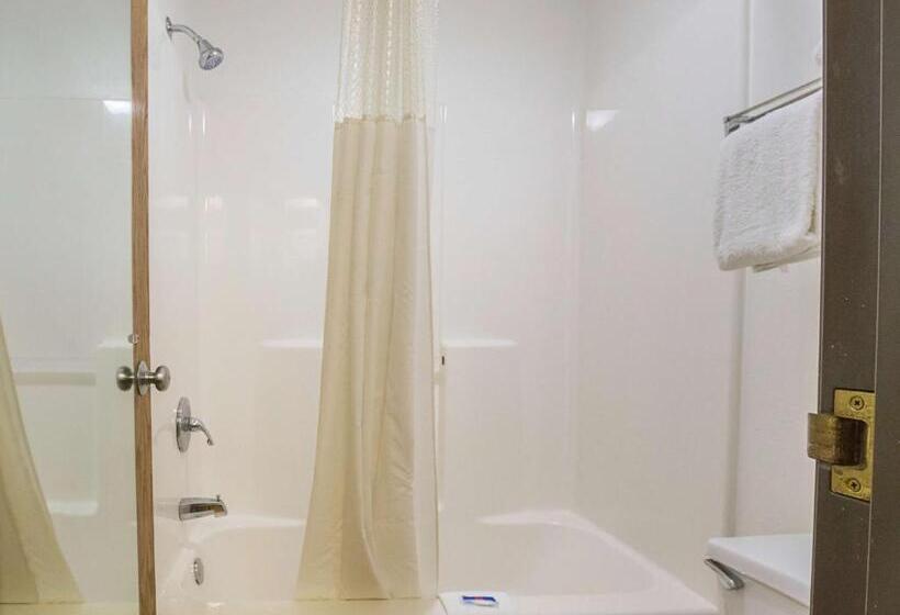 Люкс, Motel 6 Waterloo, Ia   Crossroads Mall   Cedar Falls