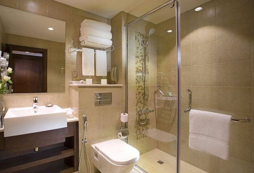 Номер Премиум, Copthorne Downtown By Millennium