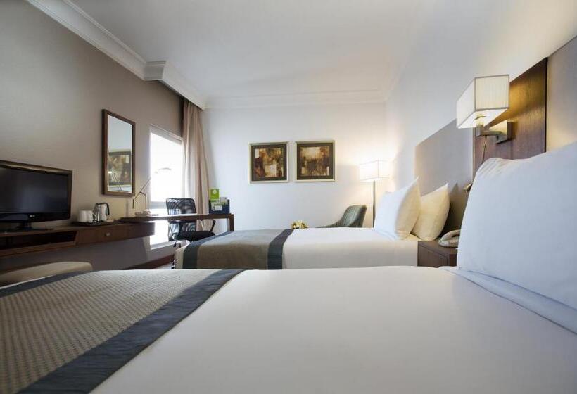 Номер Премиум, Copthorne Downtown By Millennium