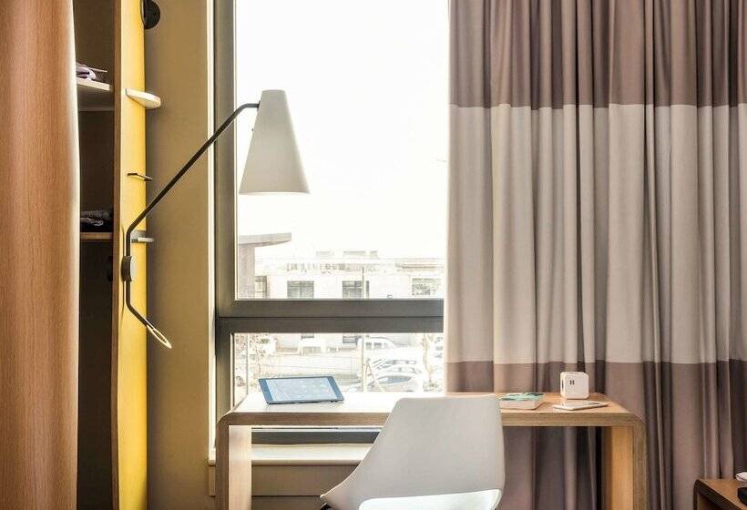 Номер Superior, Ibis Paris Coeur D'Orly Airport
