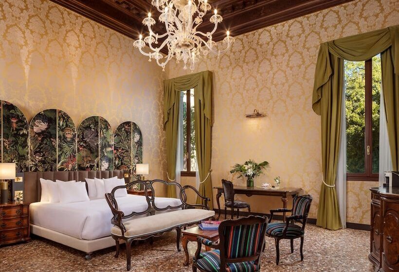 سوییت جونیور, NH Collection Grand Hotel Palazzo Dei Dogi