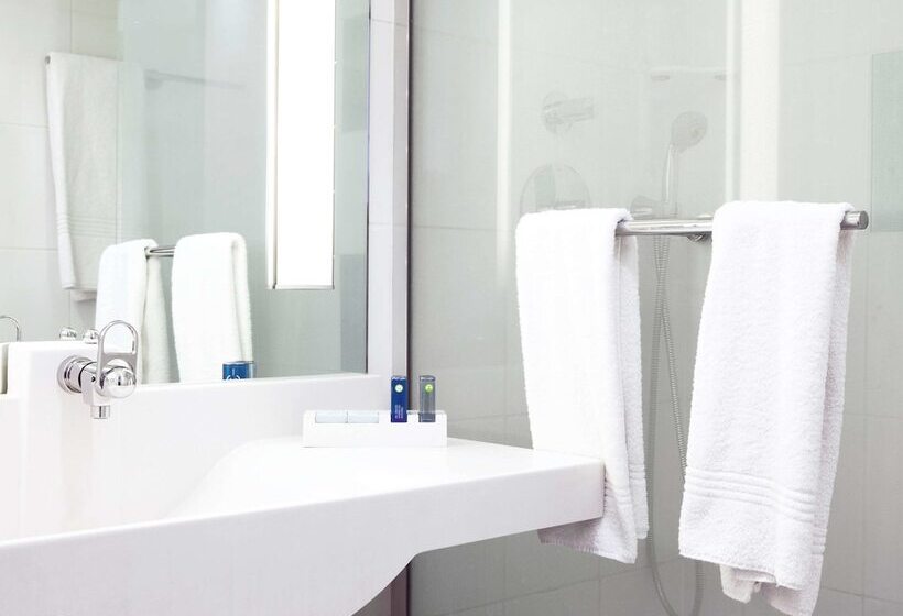 Номер Executive, Novotel Lausanne Bussigny