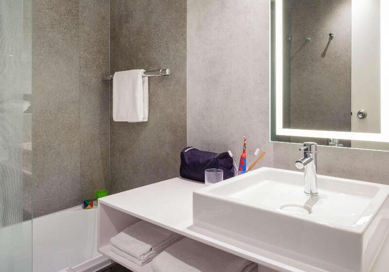 Номер Superior, Novotel Lausanne Bussigny