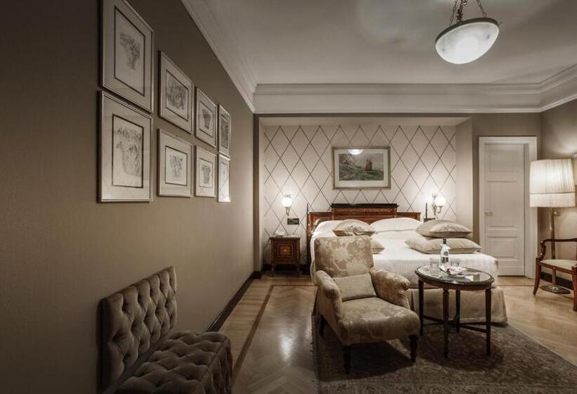 اتاق لوکس سه تخته, Grand Hotel Et De Milan   The Leading Hotels Of The World