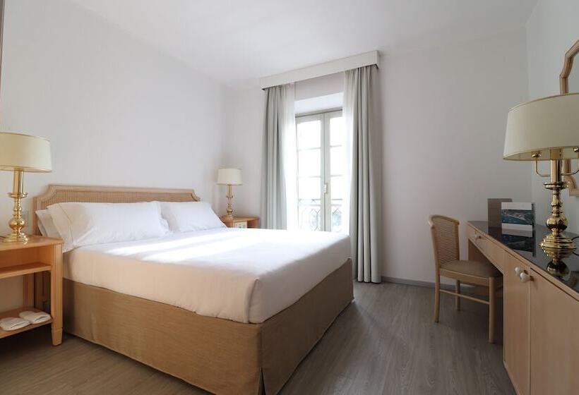 Номер Стандарт Трехместный, Shg Hotel Villa Carlotta