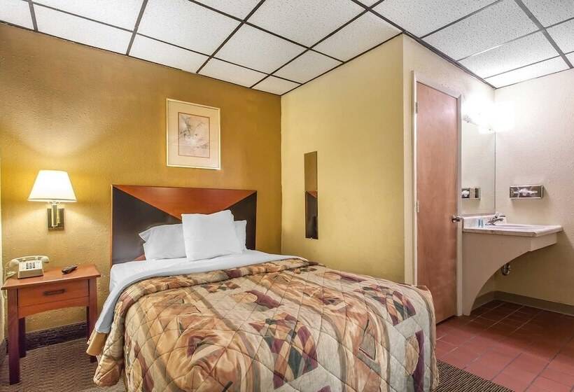 Номер Стандарт, Rodeway Inn North