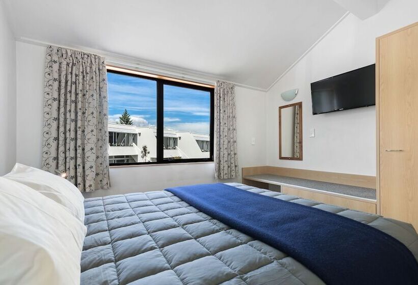 Апартаменты 1 Спальня, Amity Serviced Apartments
