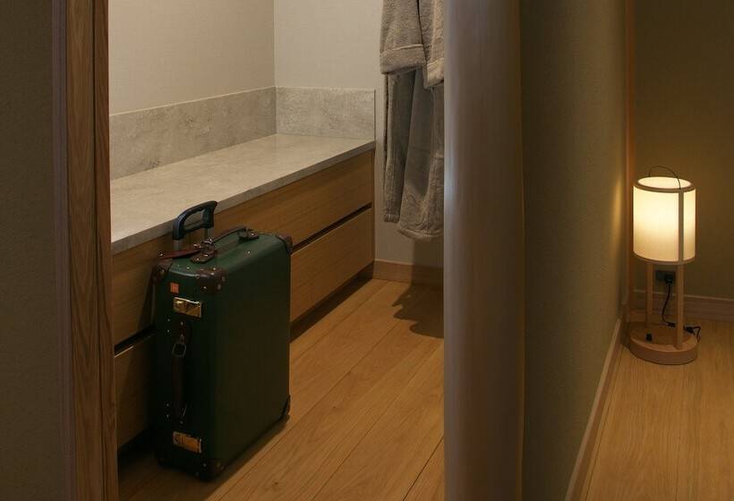 디럭스 스위트, Arima Onsen Takayamaso Hanano