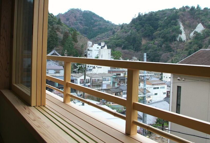 디럭스 스위트, Arima Onsen Takayamaso Hanano
