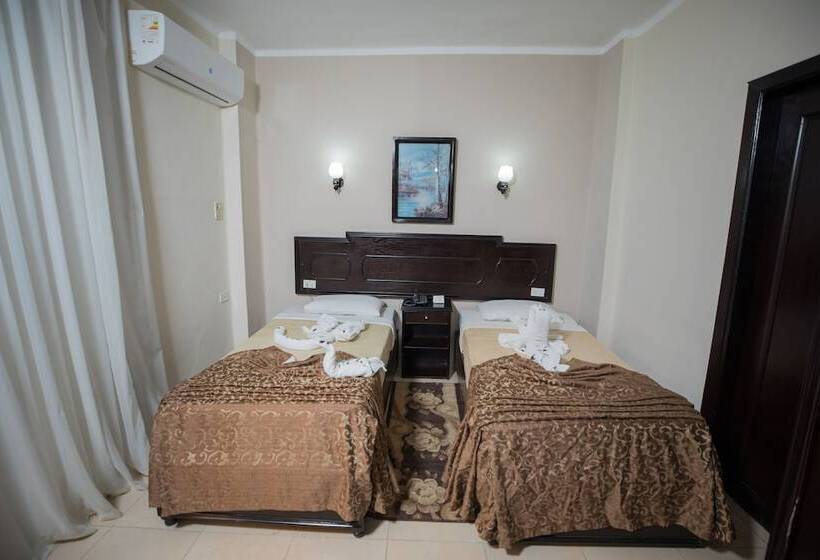اتاق استاندارد سه نفره, Sand Beach Resort