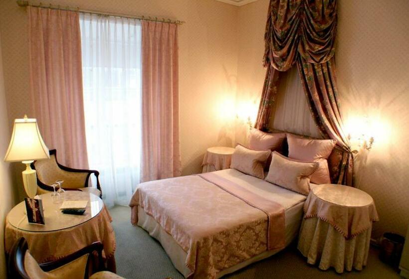 Номер Стандарт, Store Restrup Manor House