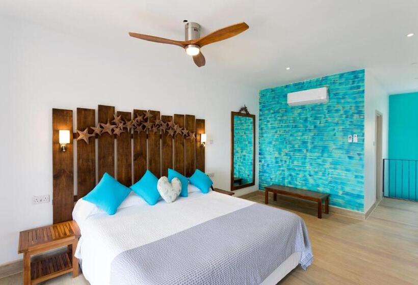 Deluxe Suite King Bed, True Blue Bay Resort