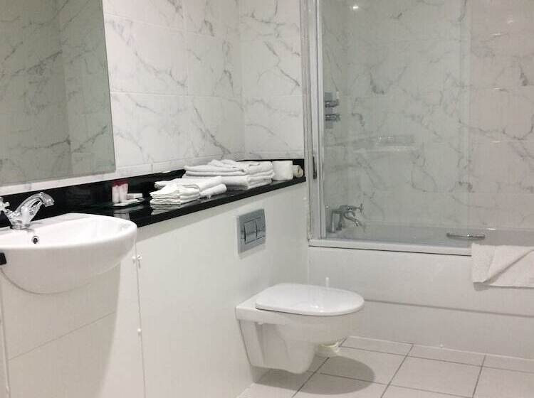 Семейный Номер, Falls Hotel & Spa