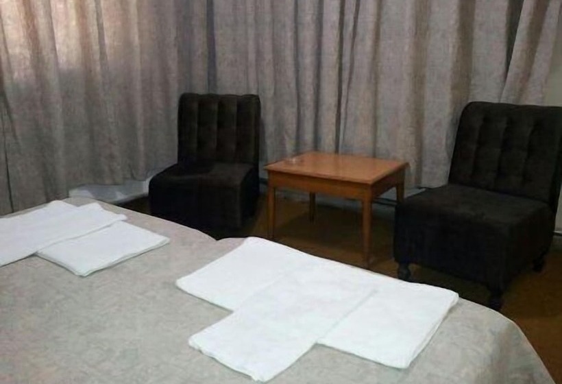 Standard Triple Room, Rivoli Hotel Jerusalem