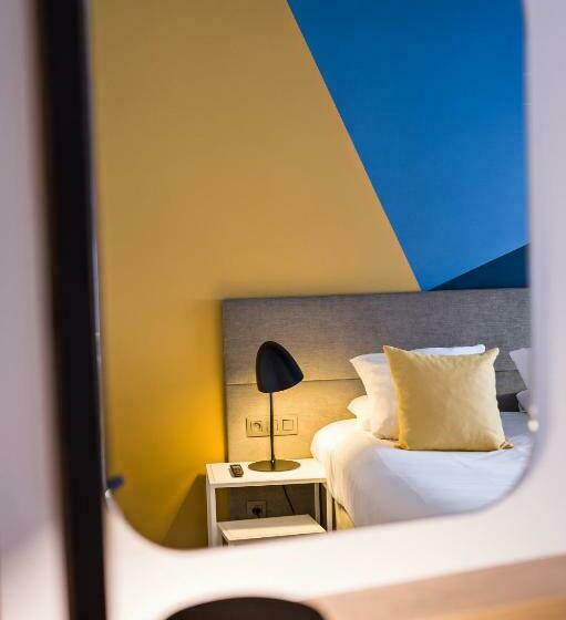 이그제큐티브 룸 킹사이즈 침대, Golden Tulip Aix En Provence