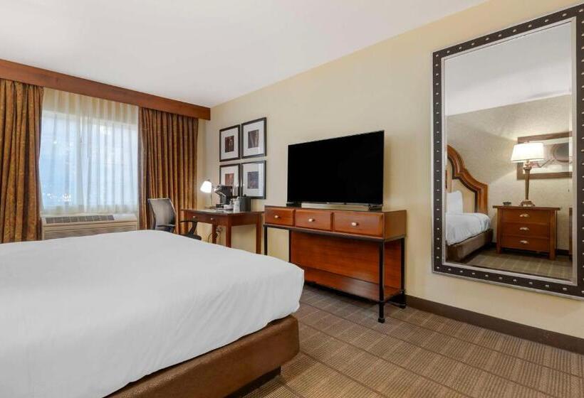 带大床的套房, Best Western Plus Boomtown Casino