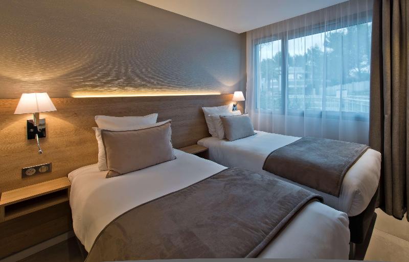 스탠다드 룸 킹사이즈 침대, Golden Tulip Sophia Antipolis   Hotel & Spa