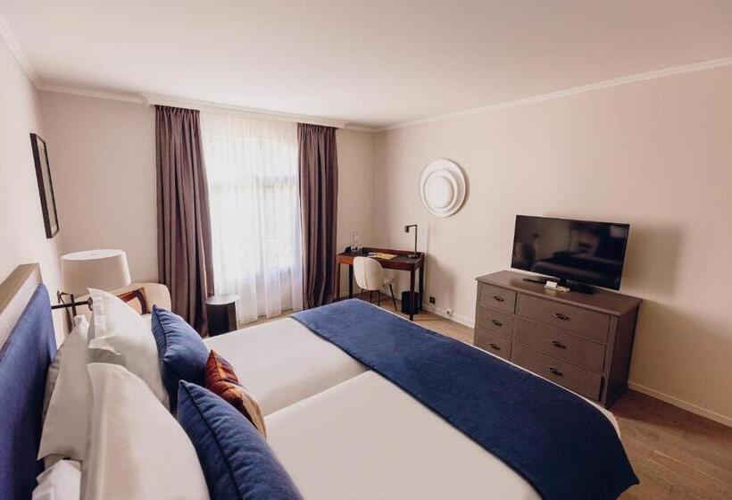 Номер Престиж, Hostellerie Cèdre & Spa Beaune