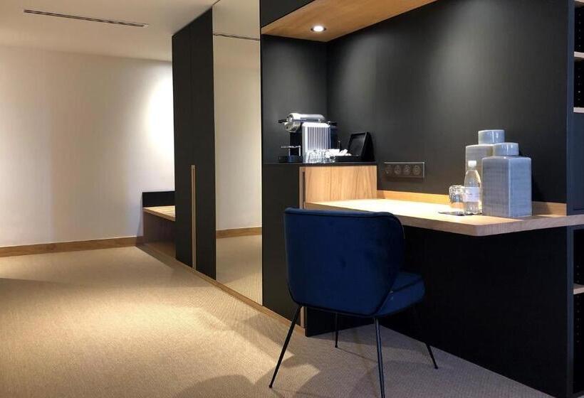 Полулюкс, Hostellerie Cèdre & Spa Beaune