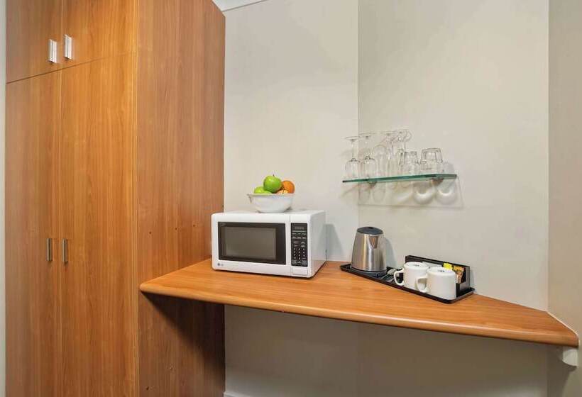 이코노미 패밀리 스위트, Metro Hotel Perth City