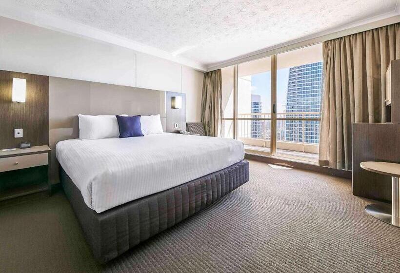 디럭스 룸 킹사이즈 침대, Novotel Surfers Paradise