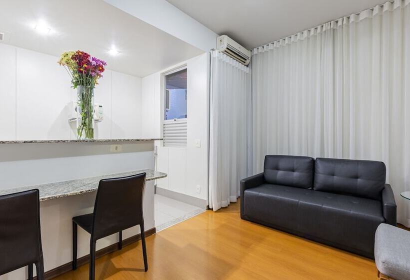 수피리어 스위트, Max Savassi Apart Service