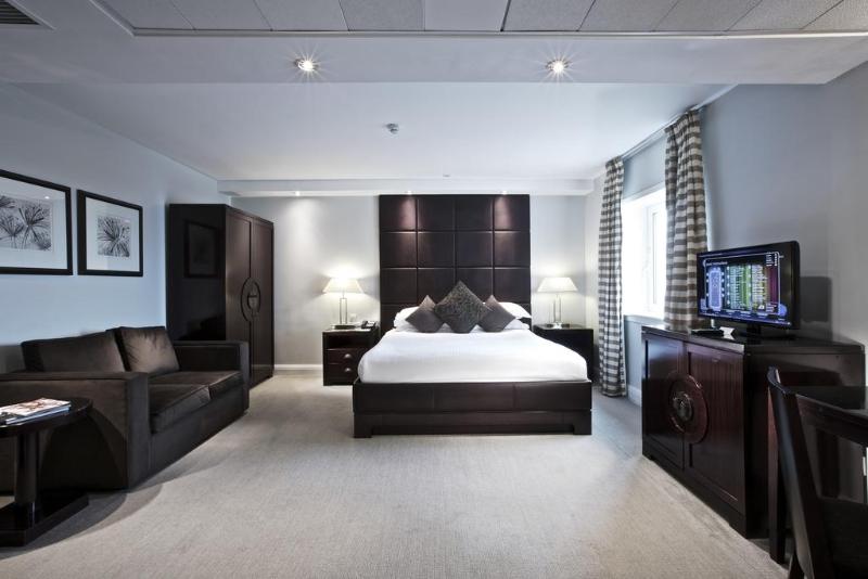 Номер Клуб, Stamford Bridge Hotel London