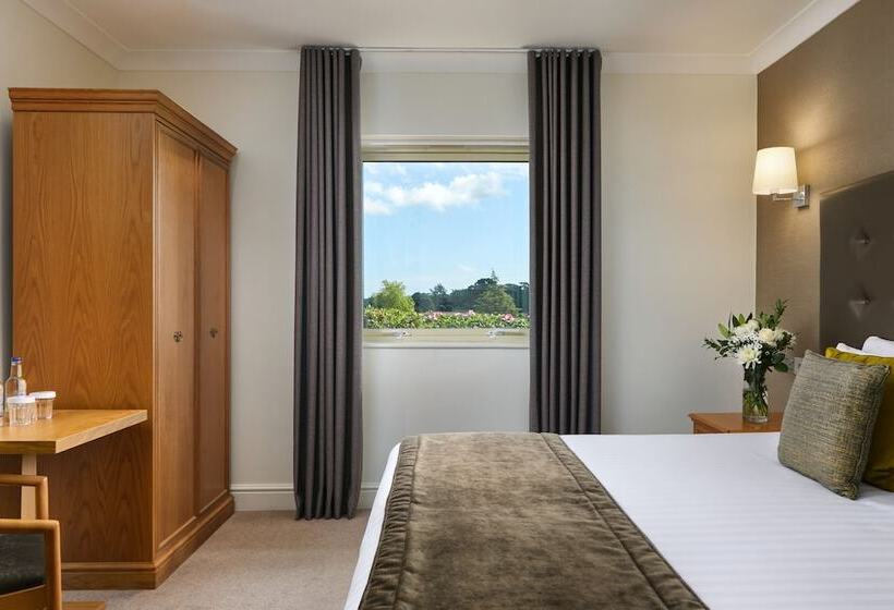 اتاق کلاسیک, Ufford Park Resort