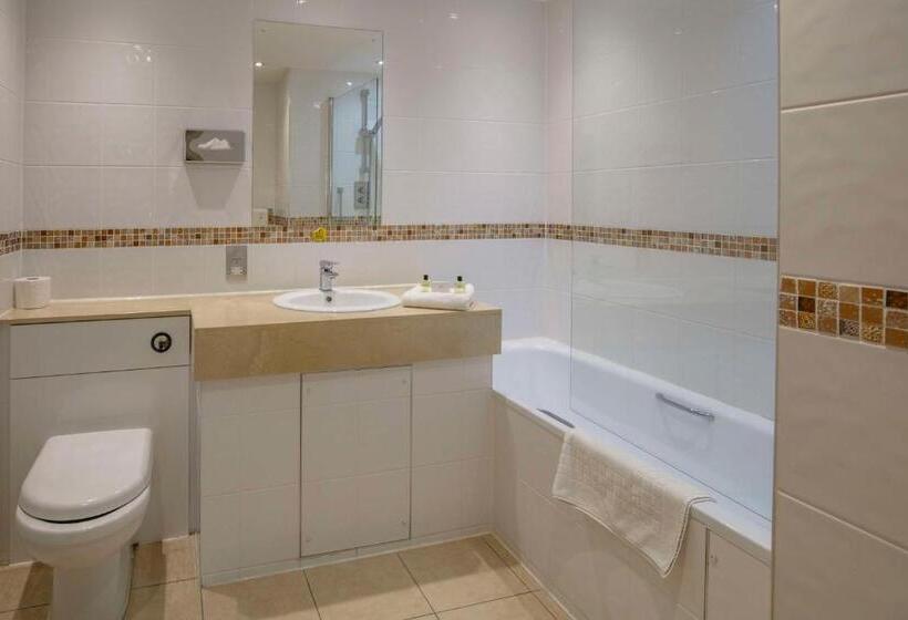 اتاق اقتصادی داخلی, Best Western Heath Court