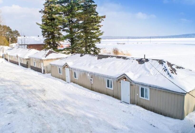 Трехместный Номер Deluxe, Caswell Resort