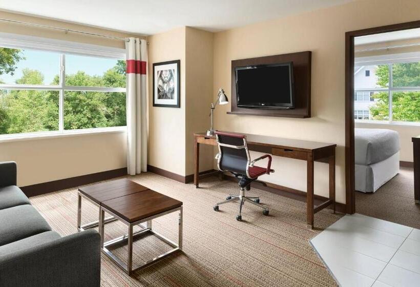 スイート, Four Points By Sheraton Surrey