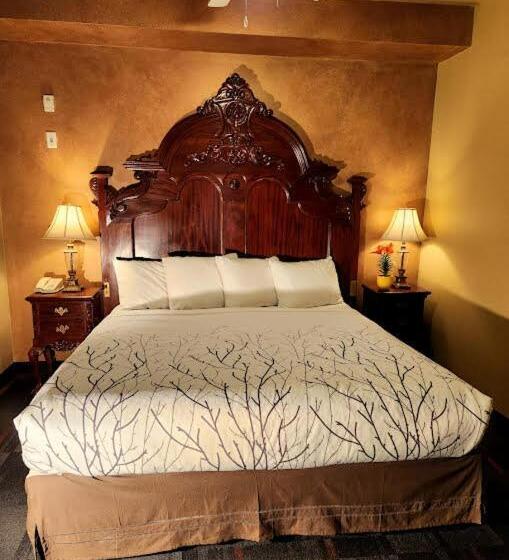غرفة قياسية سرير كينج, Rundle Mountain Lodge