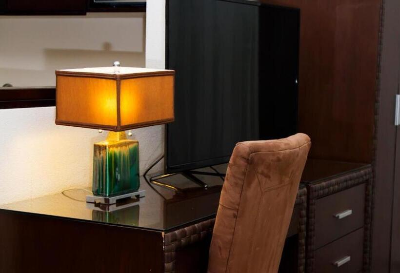 스위트 킹사이즈 침대, Rincon Del Valle Hotel & Suites