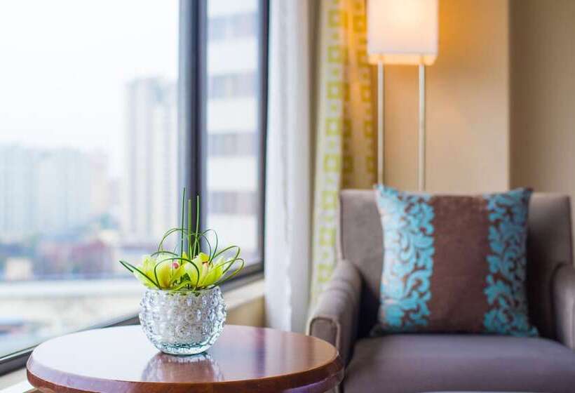 Quarto Superior, Hua Ting Hotel & Towers