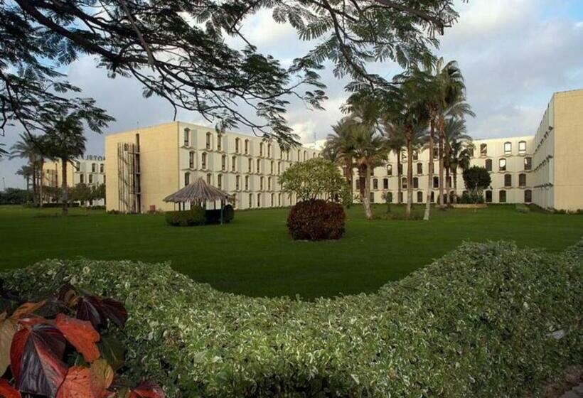 اتاق اجرایی, Le Passage Cairo Hotel & Casino