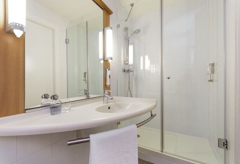 Номер Стандарт, Ibis Creilsuroise