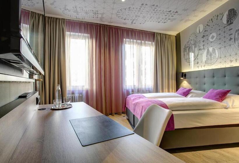 Номер Стандарт Трехместный, Boutique 003 Köln Am Dom, Trademark Collection By Wyndham