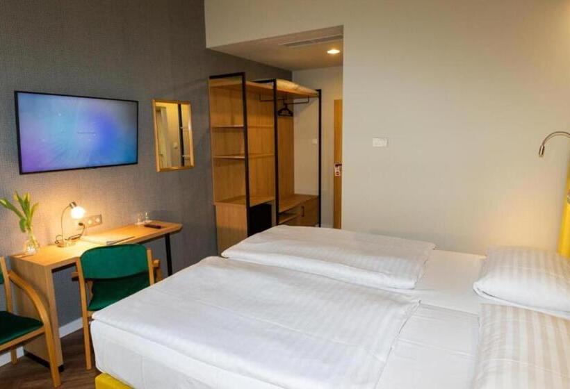 Номер Стандарт, Pilvax Hotel Budapest