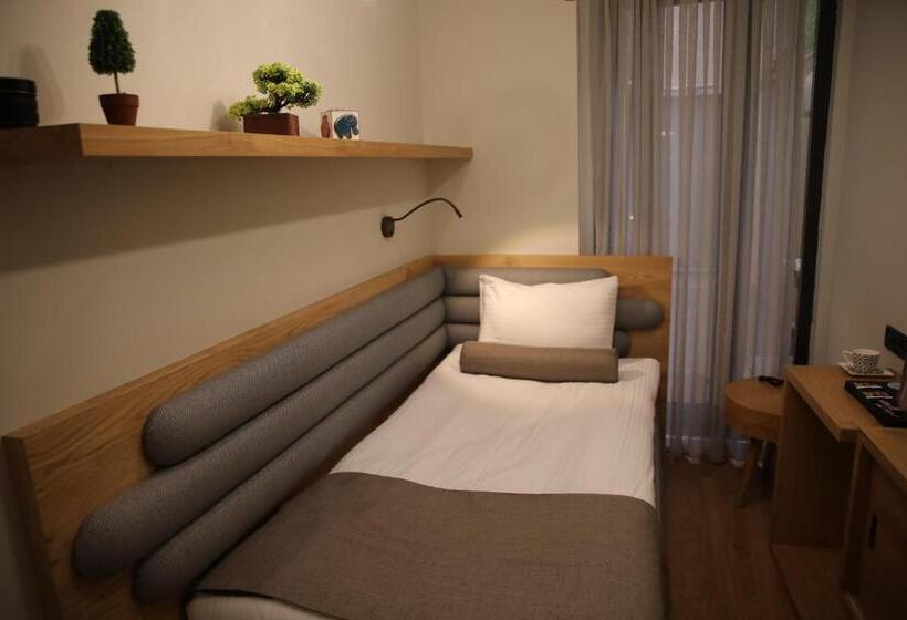 חדר אקונומי יחיד, Roomers Nisantasi
