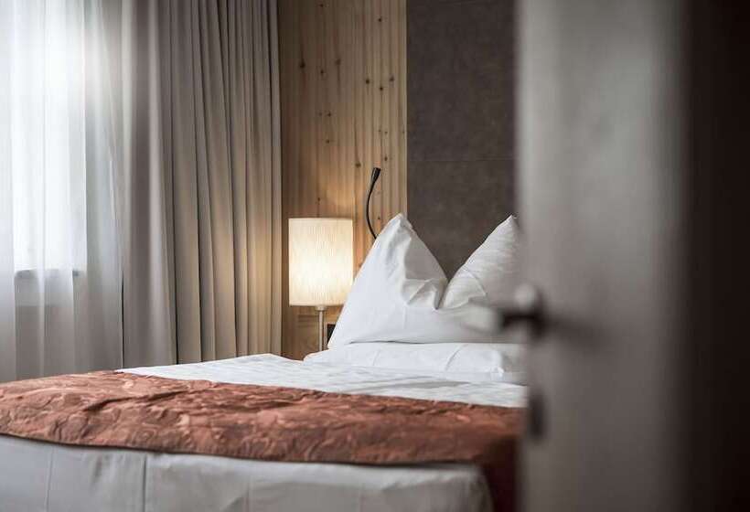 Номер Superior, Adler Spa Resort Dolomiti