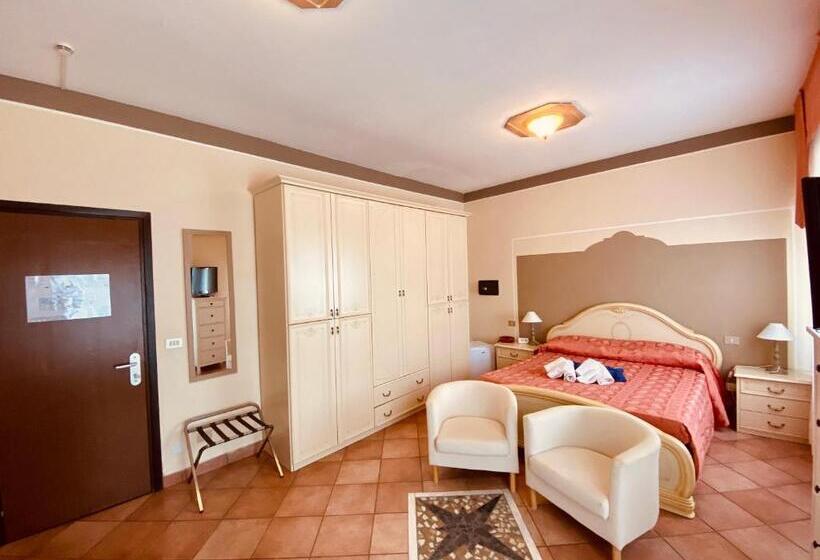 주니어 스위트, Art Hotel Pandos