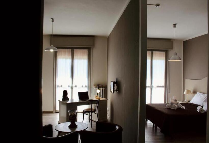 풀장 전망 스위트, Art Hotel Pandos