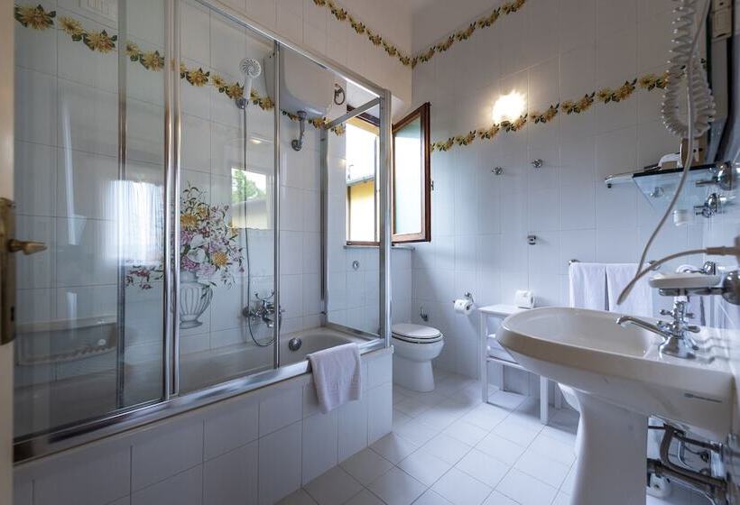 Quarto Deluxe, Villa Scacciapensieri Boutique
