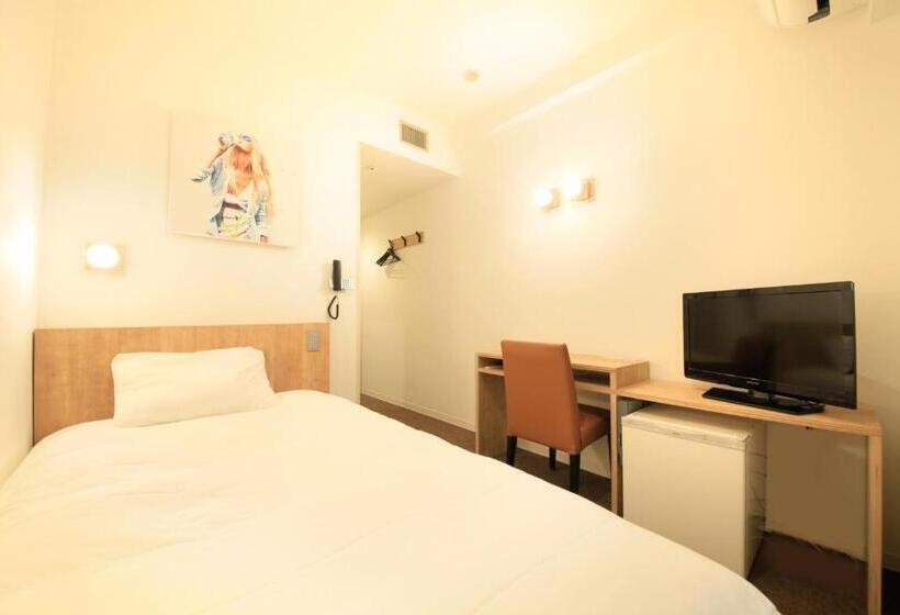 Quarto Estandar Individual, Plumm