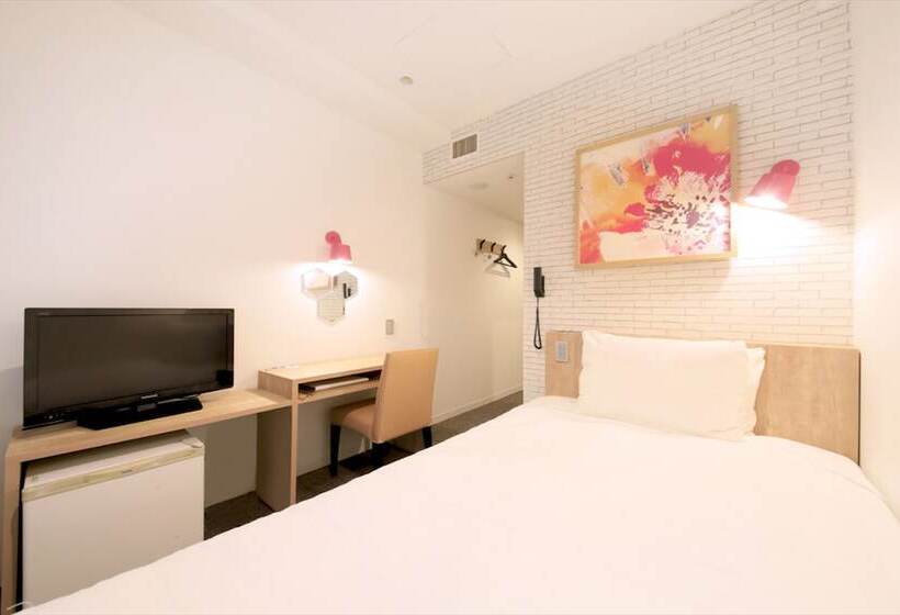 Quarto Estandar Individual, Plumm
