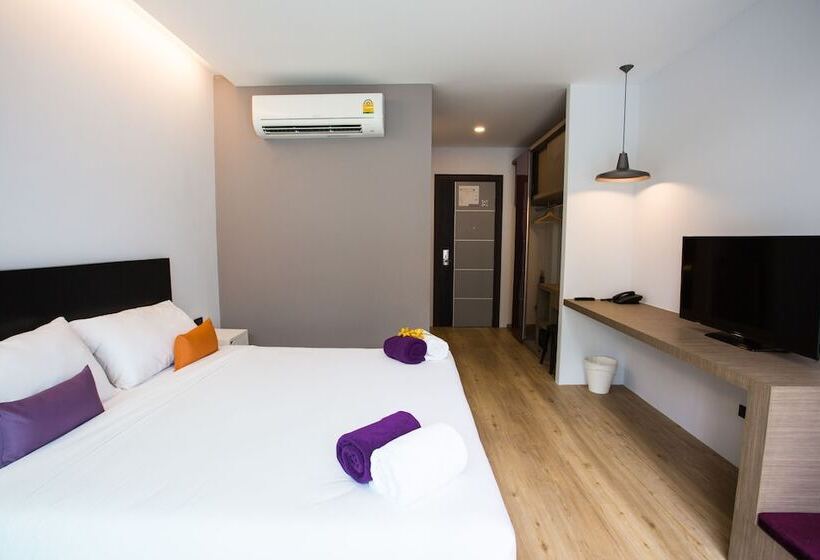 اتاق لوکس با چشم‌انداز استخر, Chaweng Villawee Hotel   Sha Plus