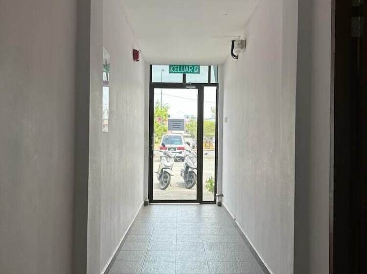 اتاق استاندارد چهار تخته, Baron Waterfront