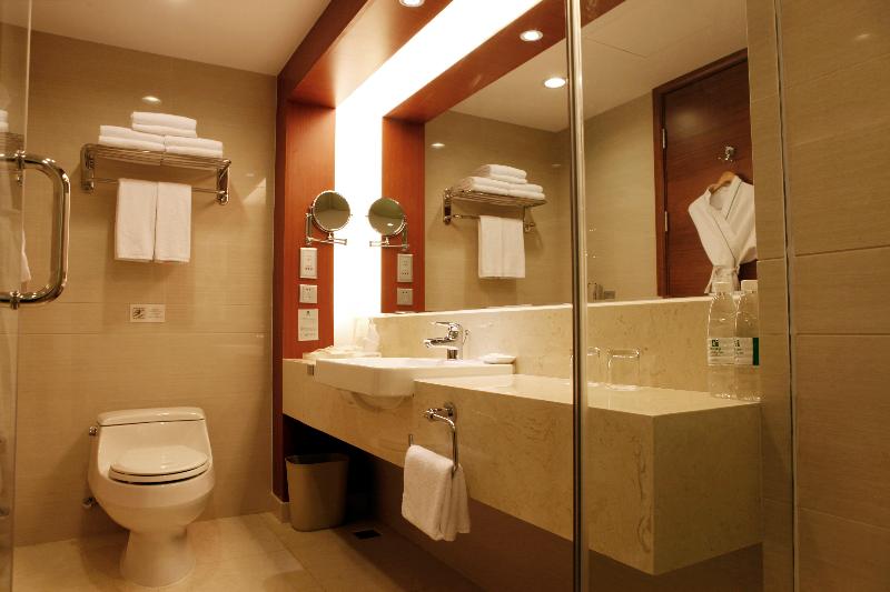 اتاق استاندارد سه نفره, Chan Myae Guest House